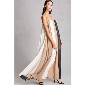 Line & Dot Maxi Dress | HOST PICK